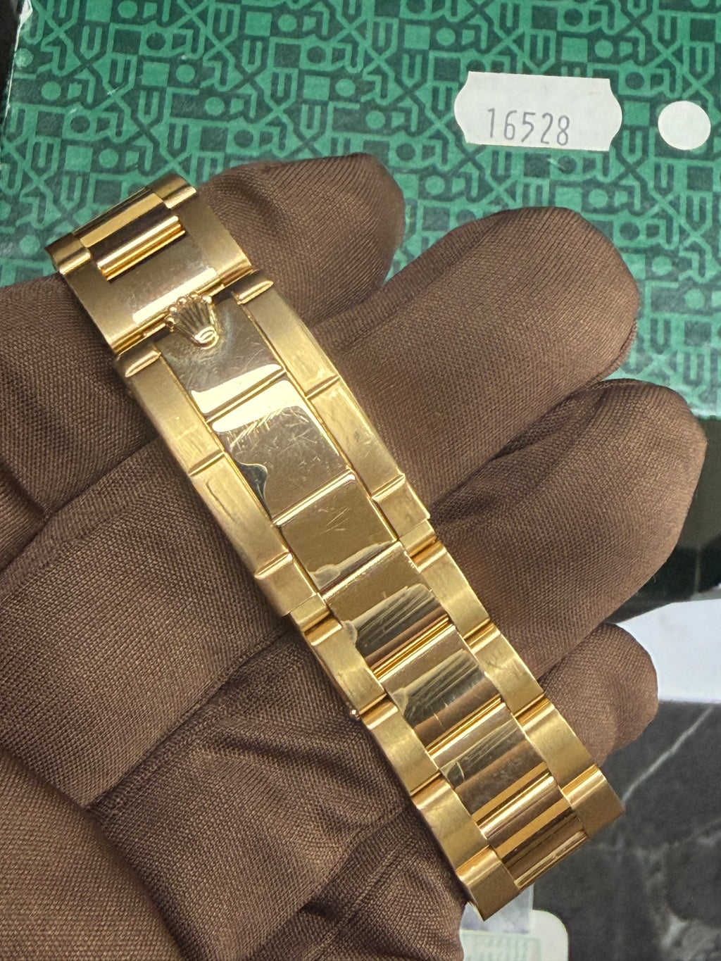Rolex 16528 Zenith Pave & Emerald Dial - Full Set