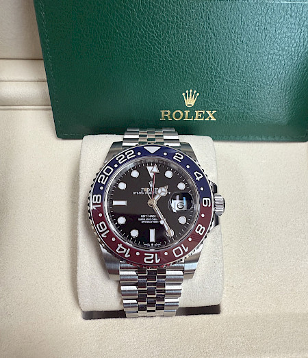Rolex GMT Master II Pepsi 126710BLRO 2025
