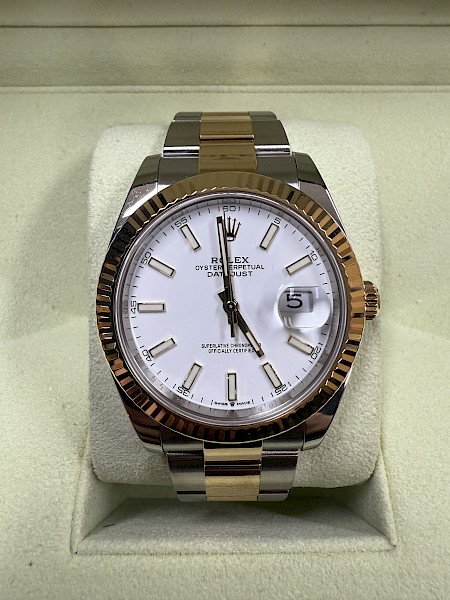 Rolex Datejust 126333 White Dial, Steel Gold, 41mm 2021 Full set